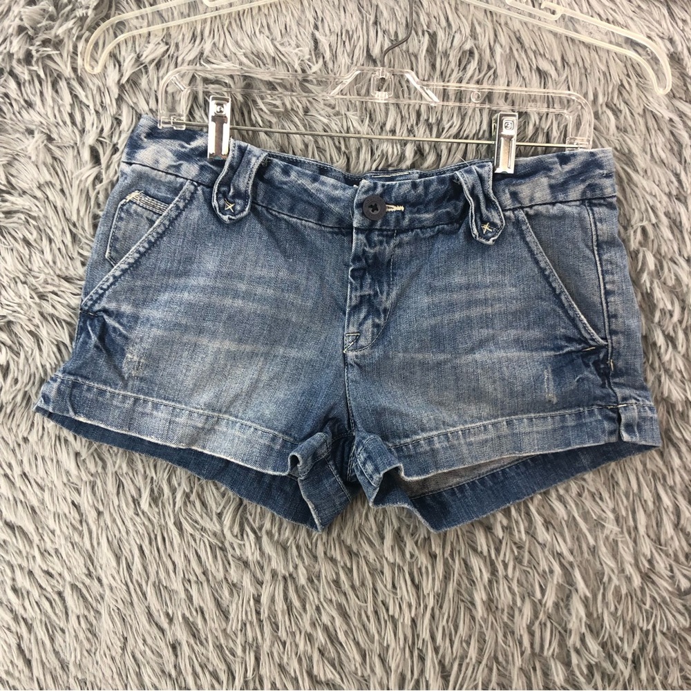 Maurices Shorts Womens Size 10 Whiskered Denim Slit Hem Blue - Picture 8 of 10